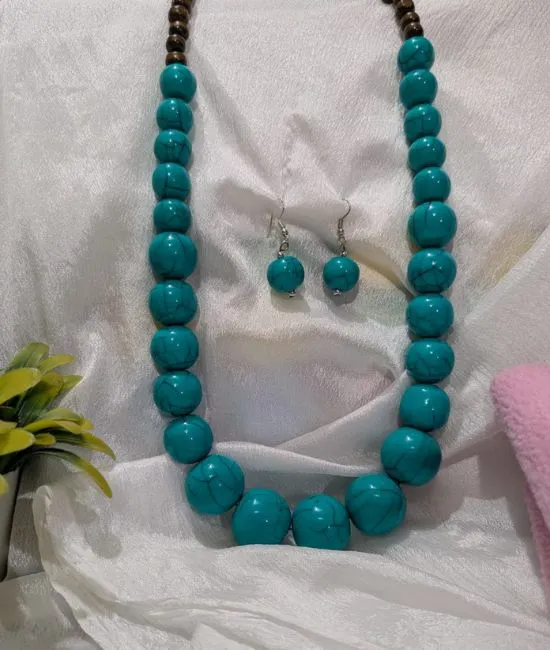 Stylish Resin Circle Beads Necklace - Handmade Jewellery For Women (Turquoise)
