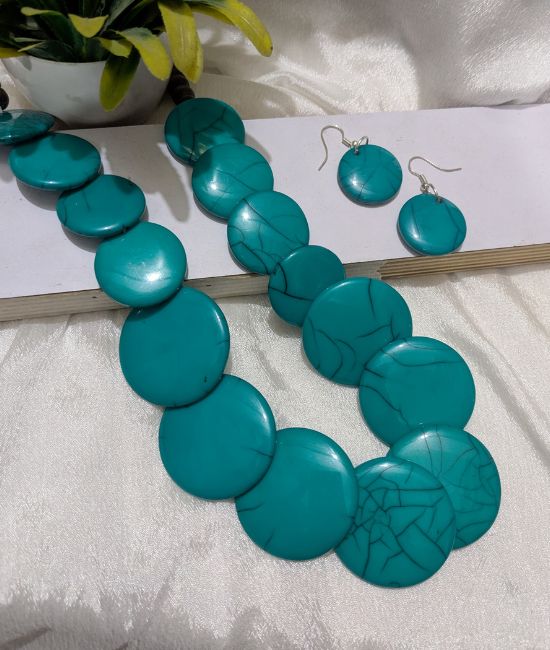 Stylish Resin Round Beads Necklace - Handmade Jewellery For Women (Turquoise)